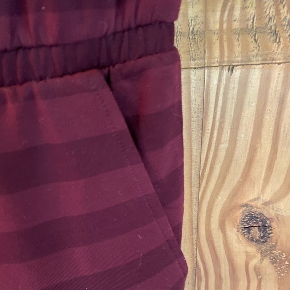 Garnet Hill striped burgundy dress L knit - Picture 4 of 9